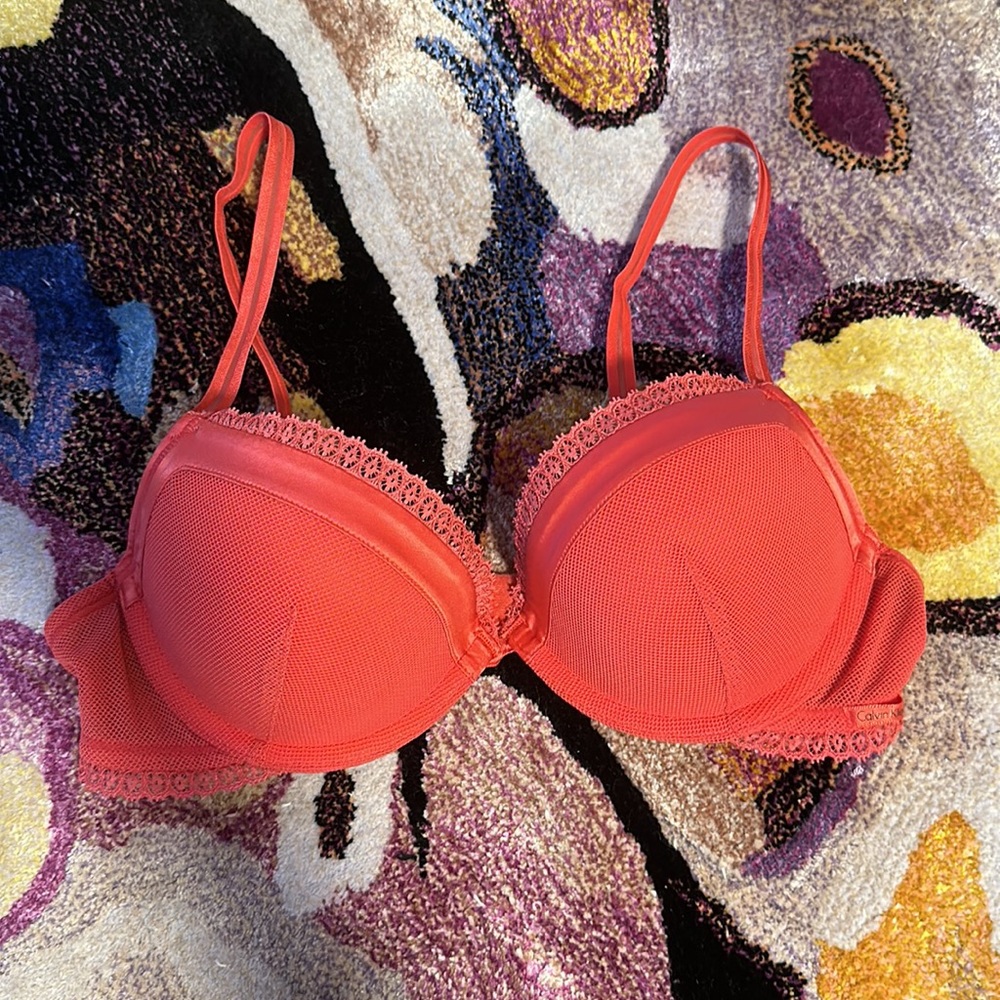 Calvin Klein Push Up Bra Coral 34B